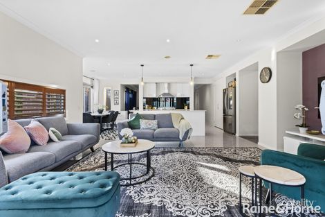 Property photo of 49 Chantenay Parade Cranbourne North VIC 3977