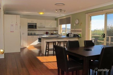 Property photo of 5 Flirtation Avenue Mudgee NSW 2850