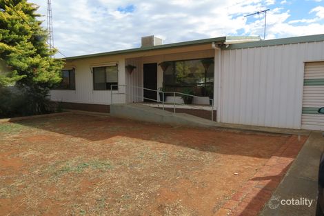 Property photo of 85 Bendee Street Barellan NSW 2665