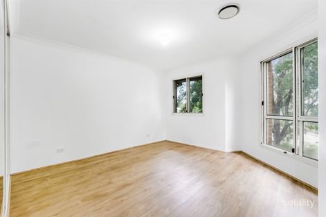 Property photo of 2/22-24 North Rocks Road North Rocks NSW 2151