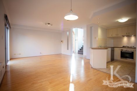 2/31 Windsor St, Perth, WA 6000