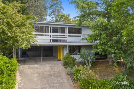 83 Railway Ave, Bundanoon, NSW 2578