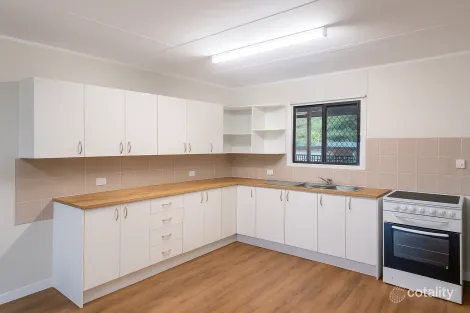 Property photo of 16 Ruby Round Kelso QLD 4815