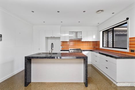 Property photo of 11 Sundew Drive Kangaroo Flat VIC 3555
