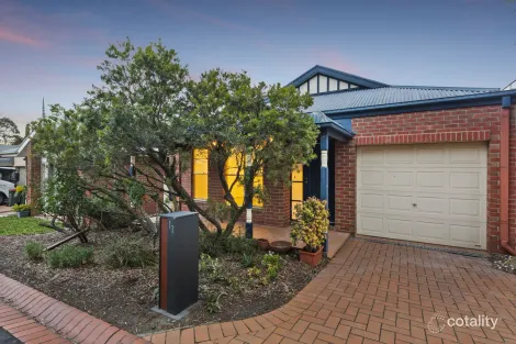 Property photo of 11 Willunga Way Bundoora VIC 3083