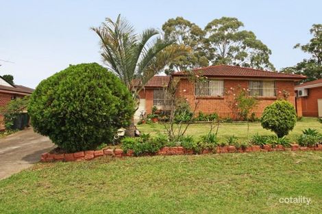 55 Evelyn St, Macquarie Fields, NSW 2564