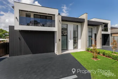 Property photo of 21 Wollongbar Avenue Panania NSW 2213
