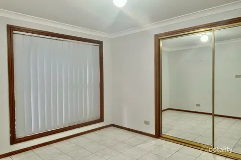 Property photo of 4/8 Humphries Road Wakeley NSW 2176