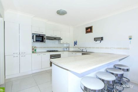 Property photo of 17/4A Tallegalla Street Unanderra NSW 2526