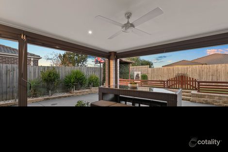 Property photo of 8 Caropepe Avenue Pakenham VIC 3810