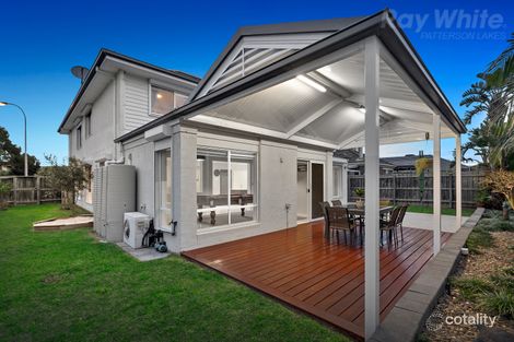 Property photo of 17 Hannalore Way Patterson Lakes VIC 3197