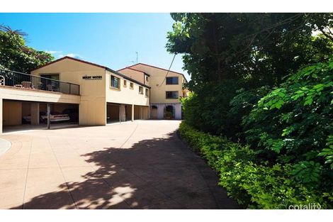 2/9 Bright Ave, Labrador, QLD 4215