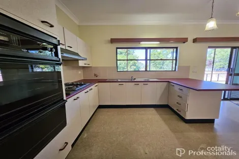 Property photo of 6 Grampian Close Smithfield QLD 4878