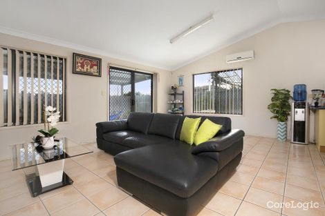 Property photo of 14 Green Place Durack QLD 4077