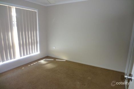 Property photo of 2/19 Wicks Street New Auckland QLD 4680