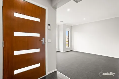 Property photo of 5 Midpride Street Tarneit VIC 3029