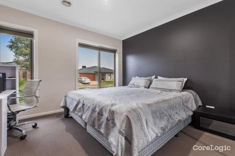 Property photo of 5 Plum Street Craigieburn VIC 3064