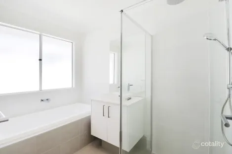 Property photo of 35 Taylor Avenue Golden Beach QLD 4551