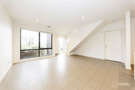 Property photo of 32 St James Park Drive Mulgrave VIC 3170