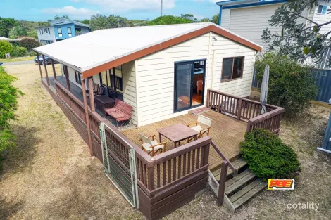 Property photo of 11 Saturn Parade Venus Bay VIC 3956