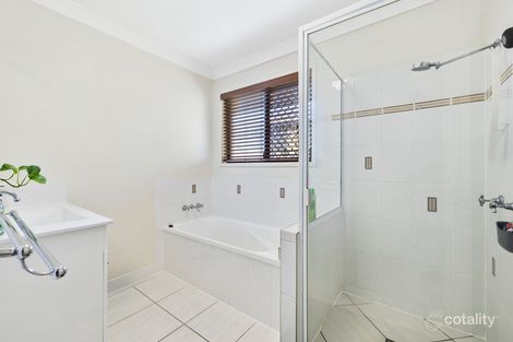 Property photo of 11 John Oxley Drive Gracemere QLD 4702