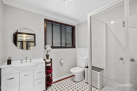 Property photo of 18 Parkwood Close Tingira Heights NSW 2290