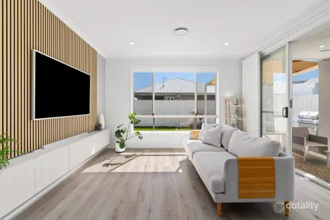 Property photo of 48 McKinlay Crescent Nirimba QLD 4551