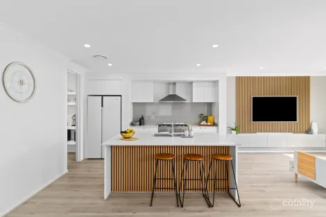 Property photo of 48 McKinlay Crescent Nirimba QLD 4551