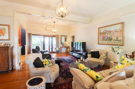 15 Welsby St, North Booval, QLD 4304