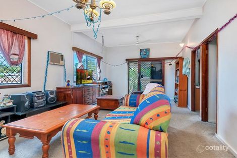 Property photo of 32 Miles Street Manoora QLD 4870
