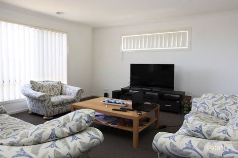 Property photo of 19 Romek Way Truganina VIC 3029