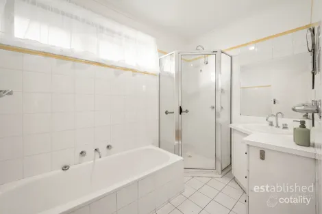 Property photo of 6 Fitzpatrick Drive Altona Meadows VIC 3028