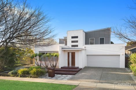 Property photo of 17 Bungle Bungle Crescent Harrison ACT 2914