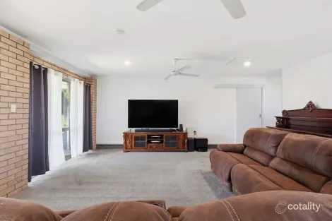 Property photo of 7 Leeuwin Court Andergrove QLD 4740