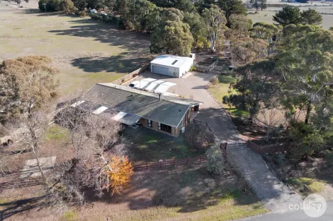 10 Nine Mile Rd, Napoleons, VIC 3352