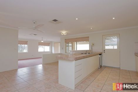 Property photo of 21 Tritonia Rise Thornlie WA 6108