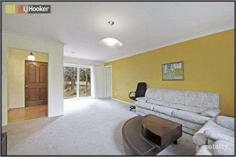 Property photo of 176 Captain Cook Crescent Narrabundah ACT 2604