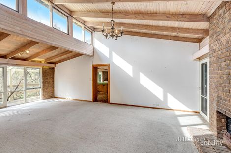 Property photo of 82 Dellfield Drive Templestowe Lower VIC 3107