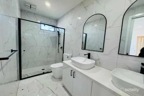 Property photo of 3 Kumara Drive Manor Lakes VIC 3024