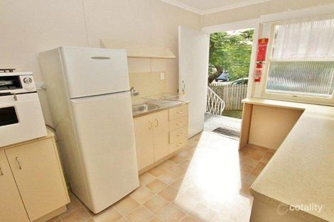 18 Main St, Park Avenue, QLD 4701