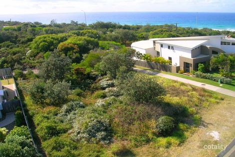 20 Antipodes Cl, Castaways Beach, QLD 4567