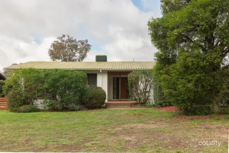 Property photo of 46 Waller Crescent Campbell ACT 2612
