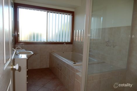 Property photo of 64 Nightingale Avenue West Wodonga VIC 3690