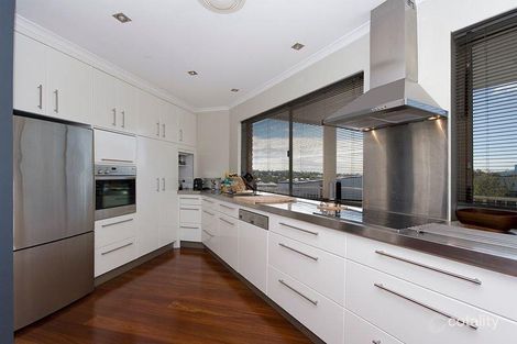 8/74 Kensington Tce, Toowong, QLD 4066