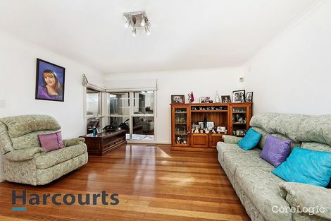 Property photo of 33 Stevenage Crescent Deer Park VIC 3023