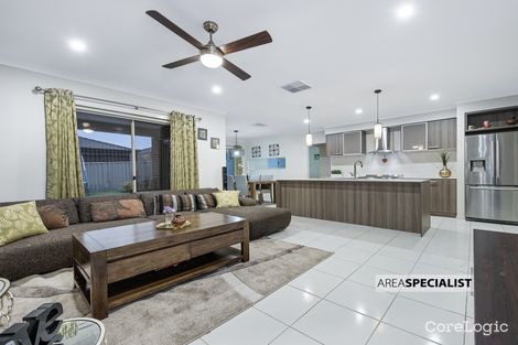 Property photo of 33 Tankard Drive Cranbourne East VIC 3977