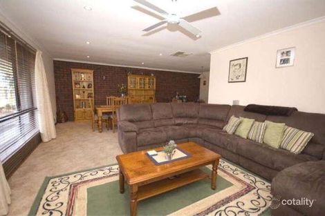 Property photo of 3 Southern Cross Drive Happy Valley SA 5159