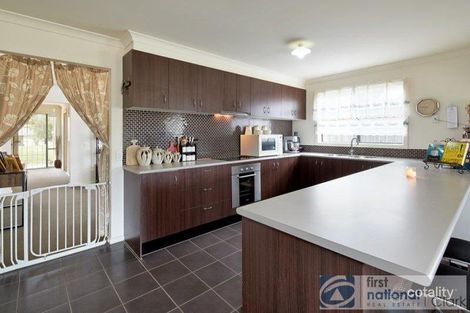 Property photo of 13 Springwater Drive Drouin VIC 3818