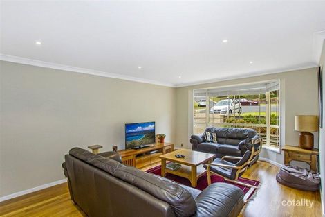 Property photo of 10 Stephen Close Green Point NSW 2251