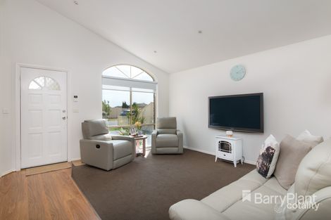 Property photo of 5 Border Place Meadow Heights VIC 3048